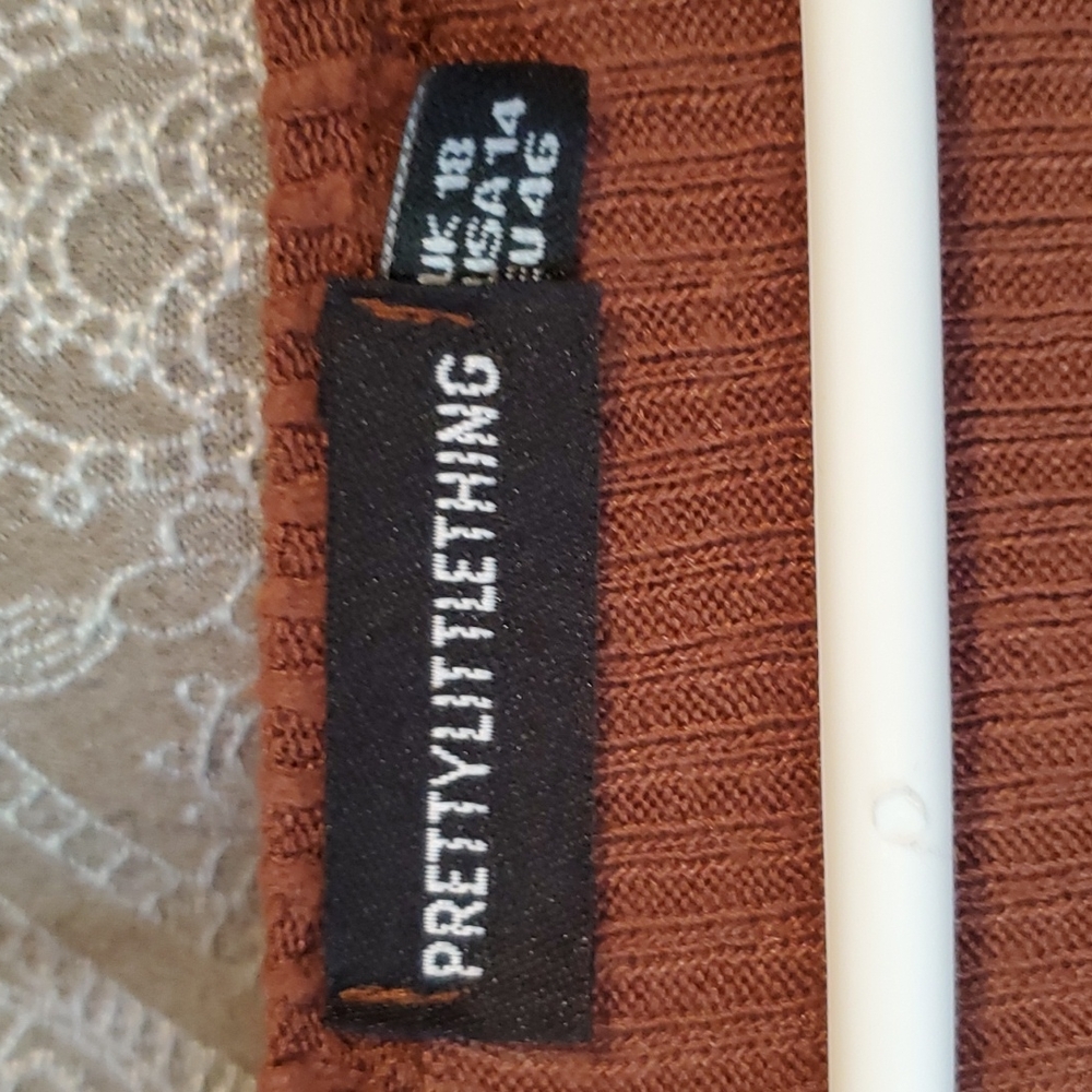 PrettyLittleThing Dress - Picture 2 of 7